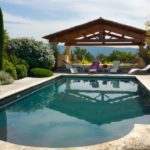 RÉNOVATION PISCINE POLYESTER AVEC GEL COAT AQUABRIGHT À GORDES - POOL REVET